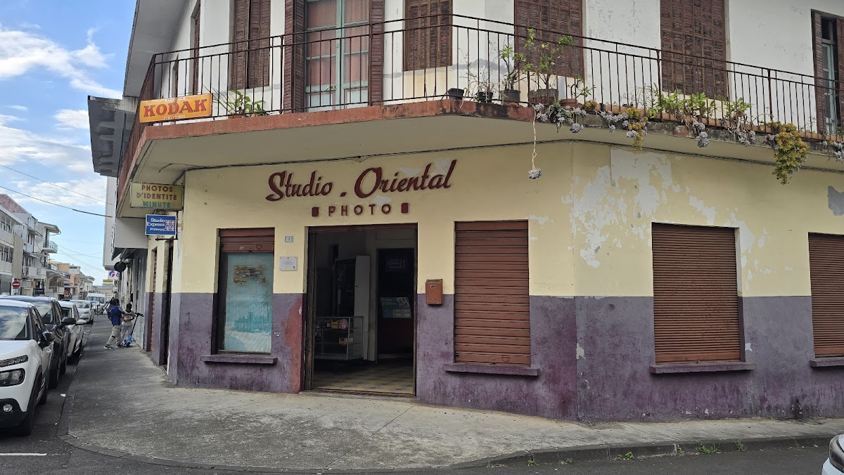 Studio Oriental Photo